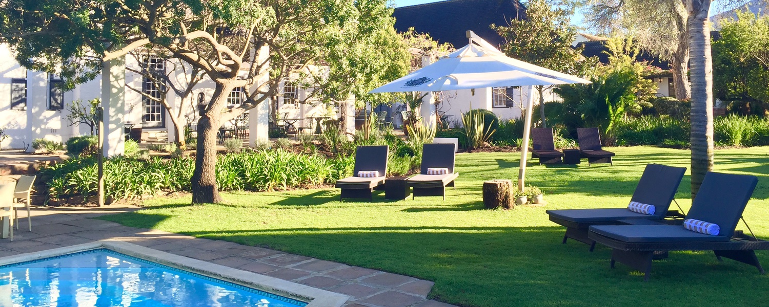 garden, pool area, sun chairs